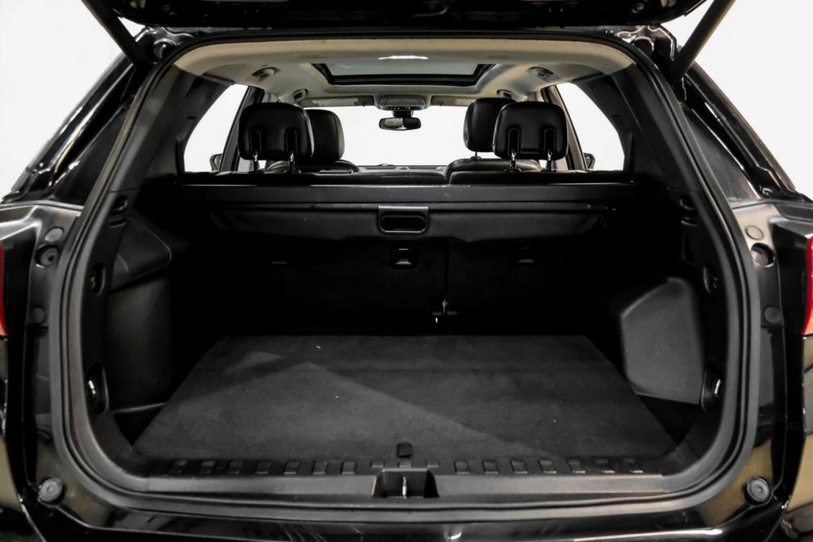 2018 Black Metallic /Jet Black Chevrolet Equinox Premier (3GNAXMEV4JL) with an 1.5L DOHC engine, Automatic transmission, located at 15300 Midway Rd., Addison, TX, 75001, (972) 702-0011, 32.958321, -96.838074 - Photo#49