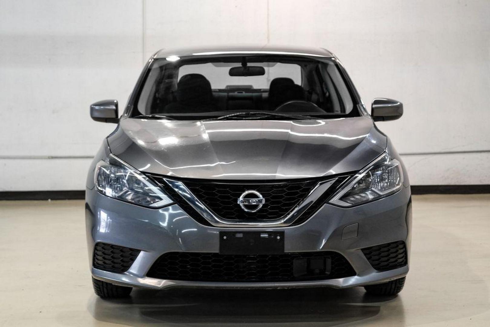 2019 Gun Metallic /Charcoal Nissan Sentra SV (3N1AB7AP7KY) with an 1.8L 4-Cylinder DOHC 16V engine, CVT transmission, located at 15300 Midway Rd., Addison, TX, 75001, (972) 702-0011, 32.958321, -96.838074 - Photo#4