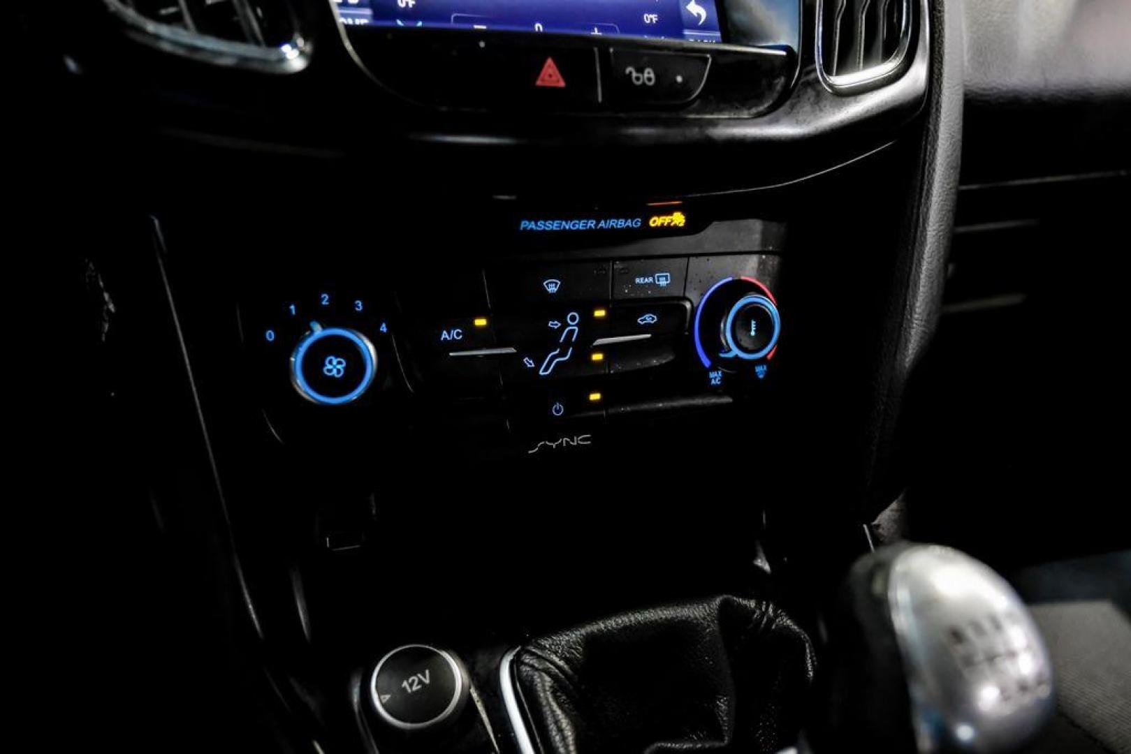 2015 Tuxedo Black /Black Ford Focus ST (1FADP3L97FL) with an EcoBoost 2.0L I4 GTDi DOHC Turbocharged VCT engine, Manual transmission, located at 15300 Midway Rd., Addison, TX, 75001, (972) 702-0011, 32.958321, -96.838074 - Photo#20