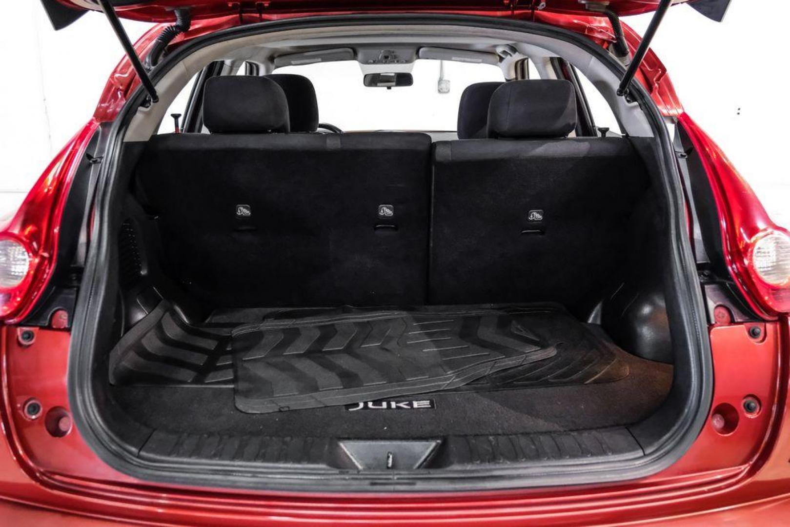 2013 Cayenne Red /Black Nissan Juke SV (JN8AF5MRXDT) with an 1.6L I4 DOHC 16V engine, CVT transmission, located at 15300 Midway Rd., Addison, TX, 75001, (972) 702-0011, 32.958321, -96.838074 - Photo#46
