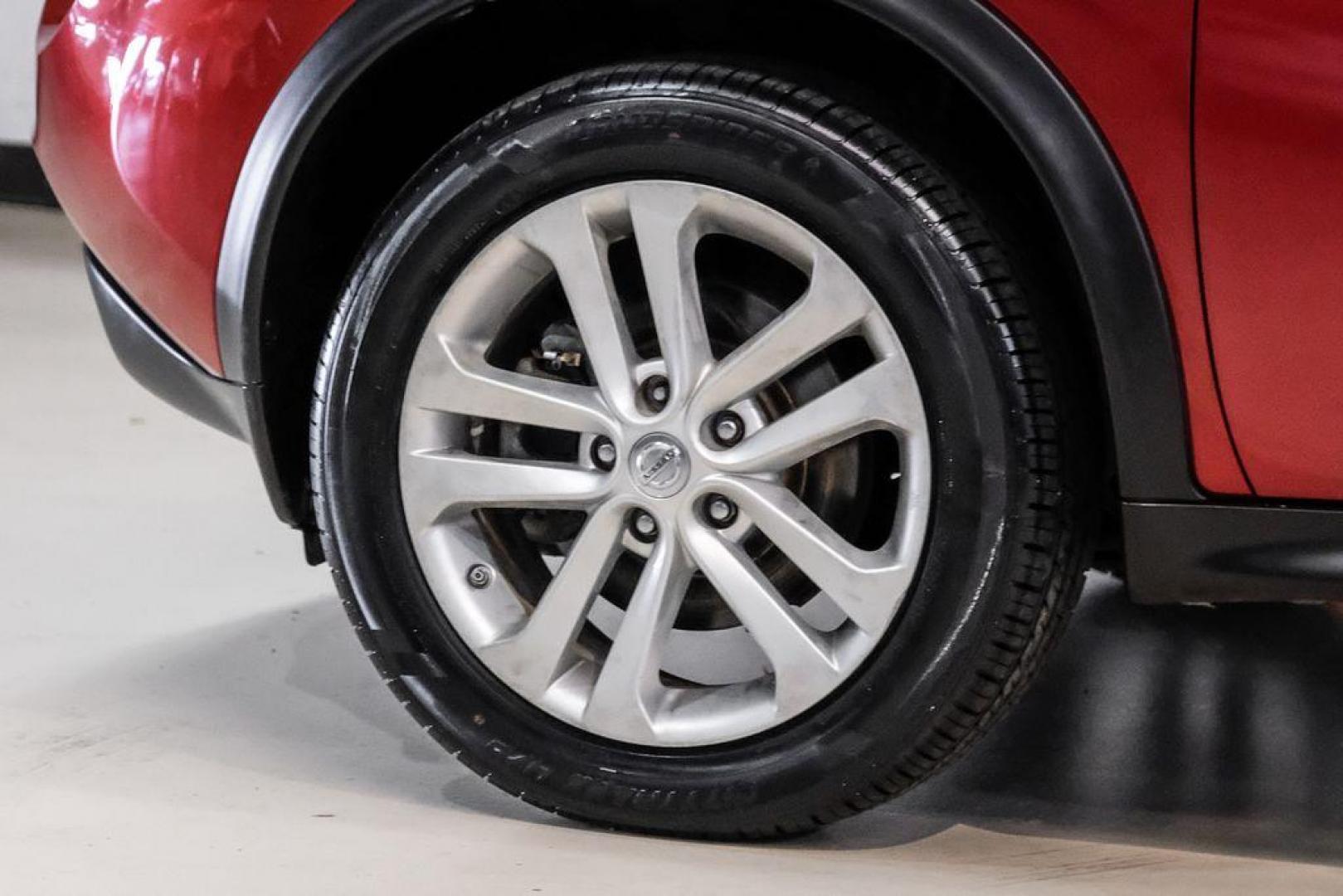 2013 Cayenne Red /Black Nissan Juke SV (JN8AF5MRXDT) with an 1.6L I4 DOHC 16V engine, CVT transmission, located at 15300 Midway Rd., Addison, TX, 75001, (972) 702-0011, 32.958321, -96.838074 - Photo#48