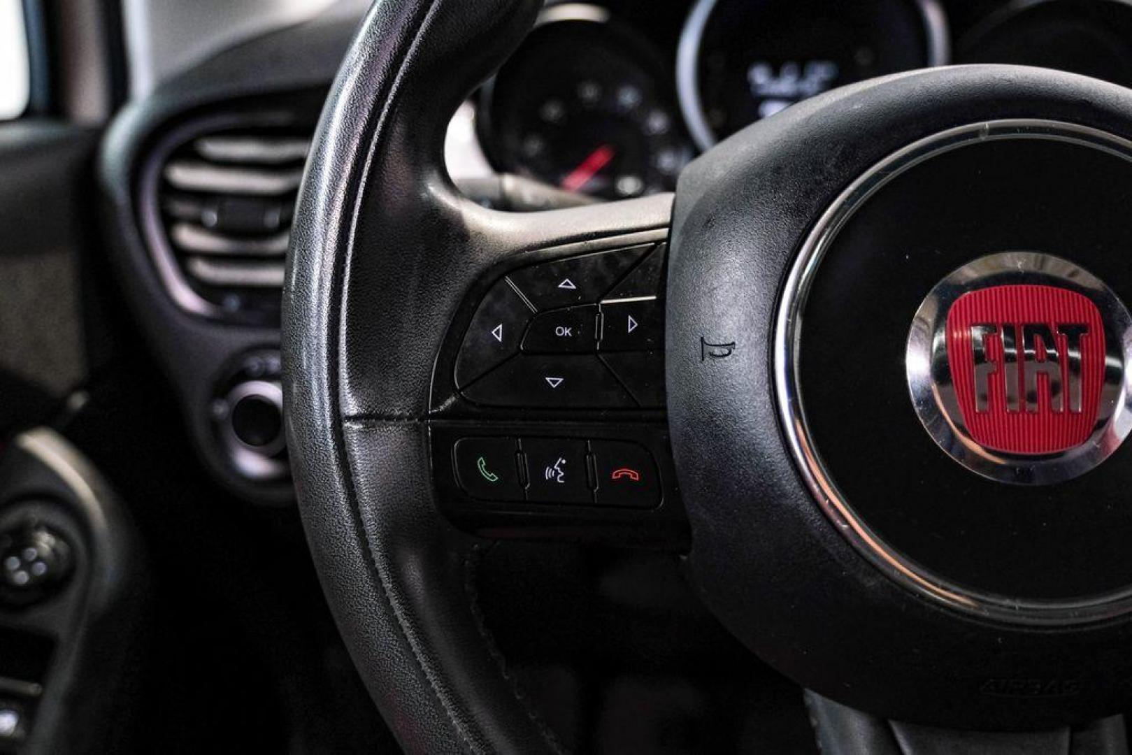 2016 Grigio /Black/Red Fiat 500X Easy (ZFBCFXBT2GP) with an 2.4L I4 MultiAir engine, Automatic transmission, located at 15300 Midway Rd., Addison, TX, 75001, (972) 702-0011, 32.958321, -96.838074 - Photo#18