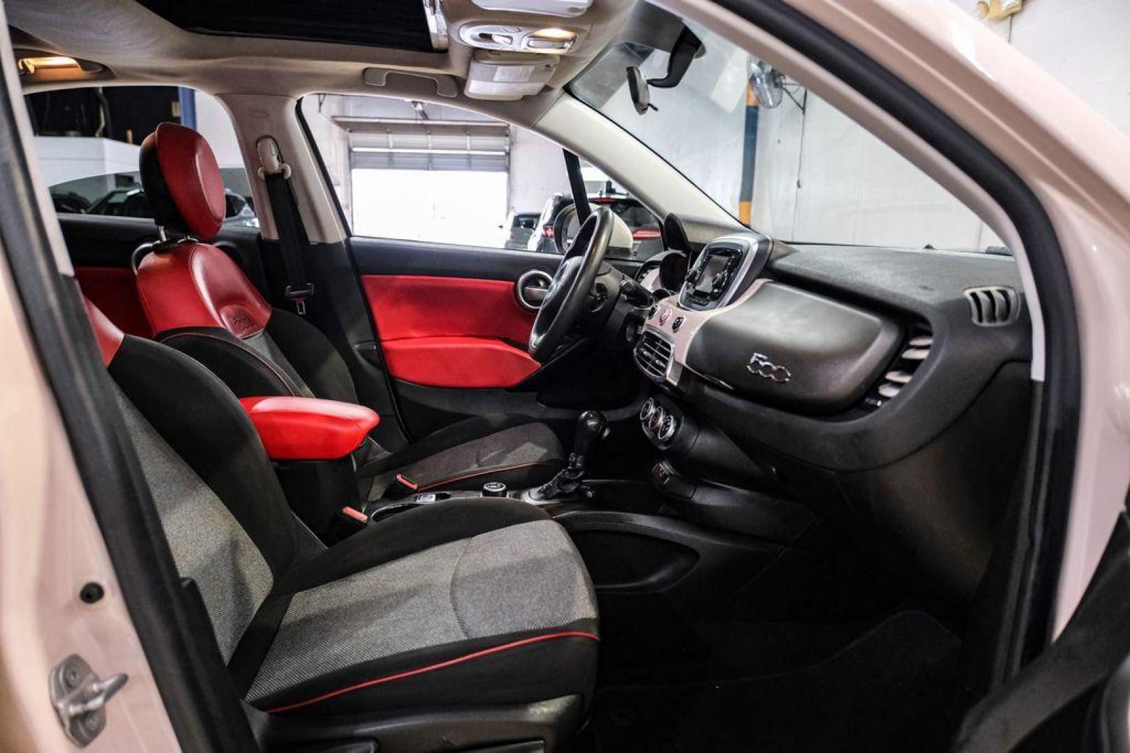 2016 Grigio /Black/Red Fiat 500X Easy (ZFBCFXBT2GP) with an 2.4L I4 MultiAir engine, Automatic transmission, located at 15300 Midway Rd., Addison, TX, 75001, (972) 702-0011, 32.958321, -96.838074 - Photo#32