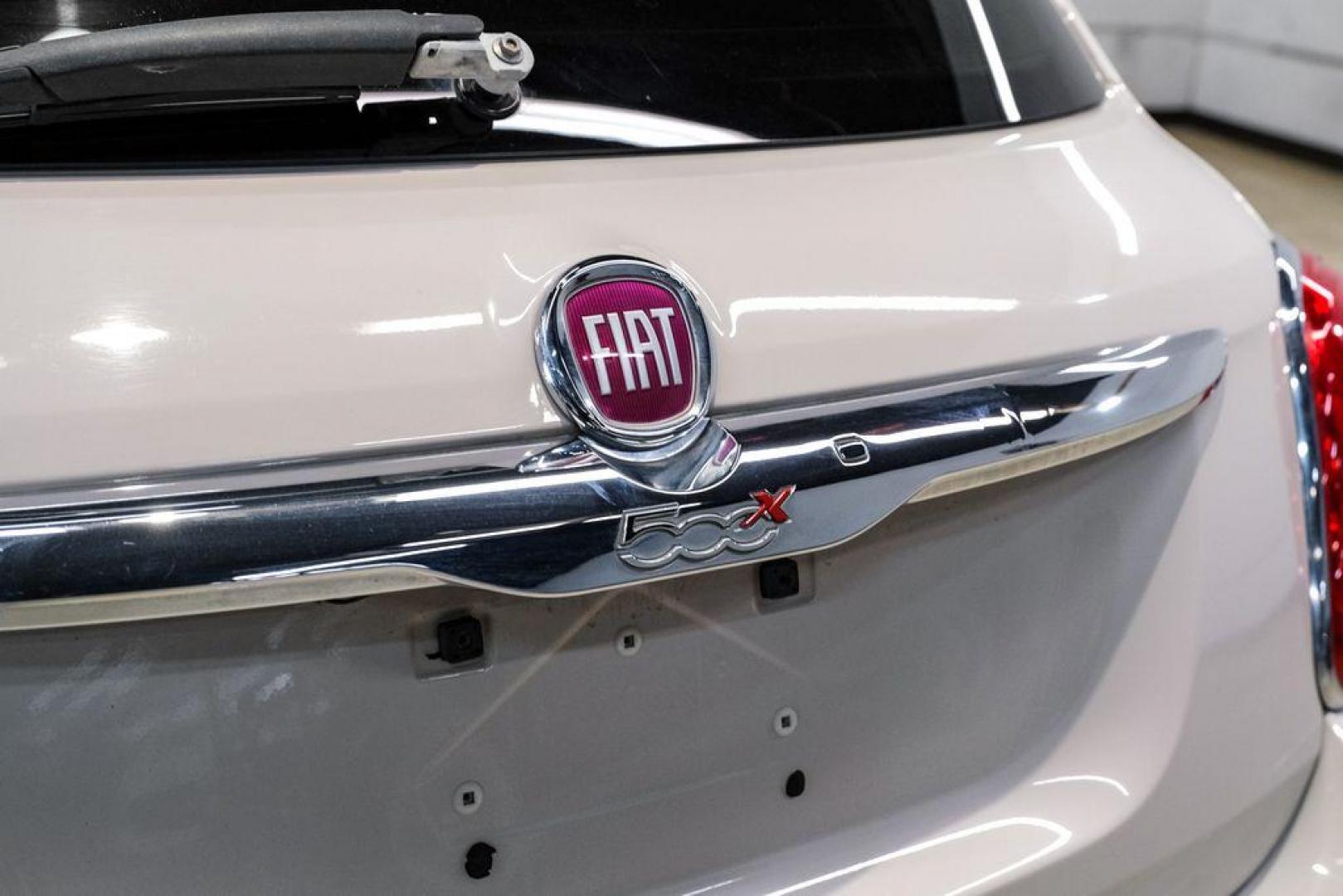 2016 Grigio /Black/Red Fiat 500X Easy (ZFBCFXBT2GP) with an 2.4L I4 MultiAir engine, Automatic transmission, located at 15300 Midway Rd., Addison, TX, 75001, (972) 702-0011, 32.958321, -96.838074 - Photo#47