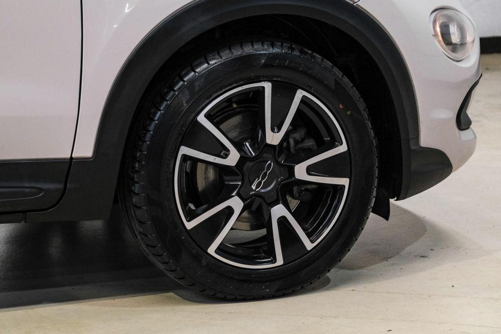 2016 Grigio /Black/Red Fiat 500X Easy (ZFBCFXBT2GP) with an 2.4L I4 MultiAir engine, Automatic transmission, located at 15300 Midway Rd., Addison, TX, 75001, (972) 702-0011, 32.958321, -96.838074 - Photo#54