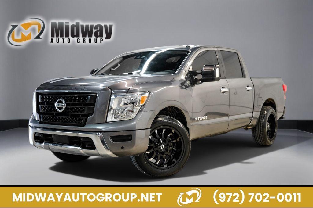 photo of 2021 Nissan Titan SV
