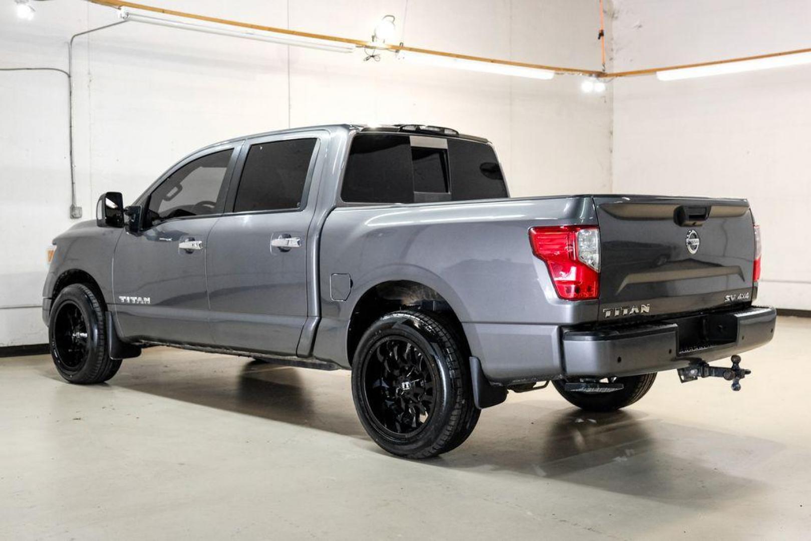 2021 Gun Metallic /Black Nissan Titan SV (1N6AA1ED4MN) with an 5.6L V8 DOHC 32V 400hp engine, Automatic transmission, located at 15300 Midway Rd., Addison, TX, 75001, (972) 702-0011, 32.958321, -96.838074 - Photo#9