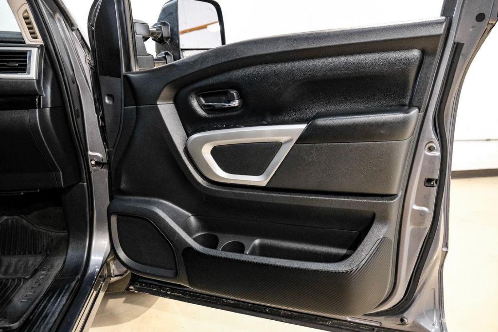 2021 Gun Metallic /Black Nissan Titan SV (1N6AA1ED4MN) with an 5.6L V8 DOHC 32V 400hp engine, Automatic transmission, located at 15300 Midway Rd., Addison, TX, 75001, (972) 702-0011, 32.958321, -96.838074 - Photo#38