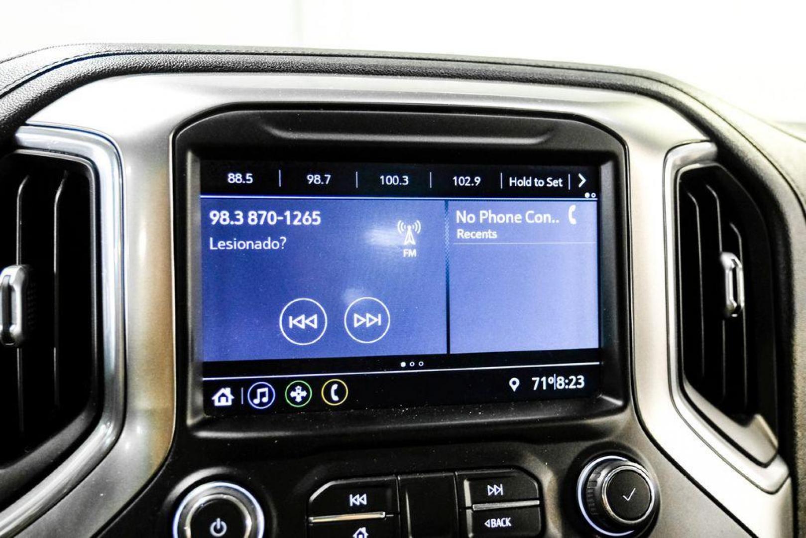 2020 Silver Ice Metallic /Jet Black Chevrolet Silverado 1500 LT (1GCRYDED0LZ) with an EcoTec3 5.3L V8 engine, Automatic transmission, located at 15300 Midway Rd., Addison, TX, 75001, (972) 702-0011, 32.958321, -96.838074 - Photo#24