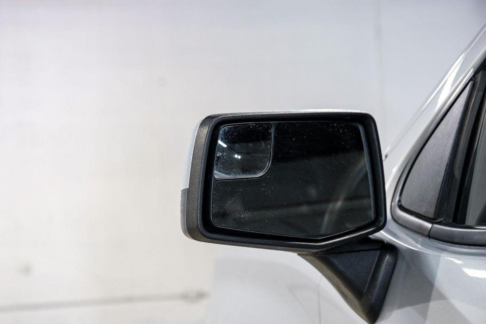 2020 Silver Ice Metallic /Jet Black Chevrolet Silverado 1500 LT (1GCRYDED0LZ) with an EcoTec3 5.3L V8 engine, Automatic transmission, located at 15300 Midway Rd., Addison, TX, 75001, (972) 702-0011, 32.958321, -96.838074 - Photo#35