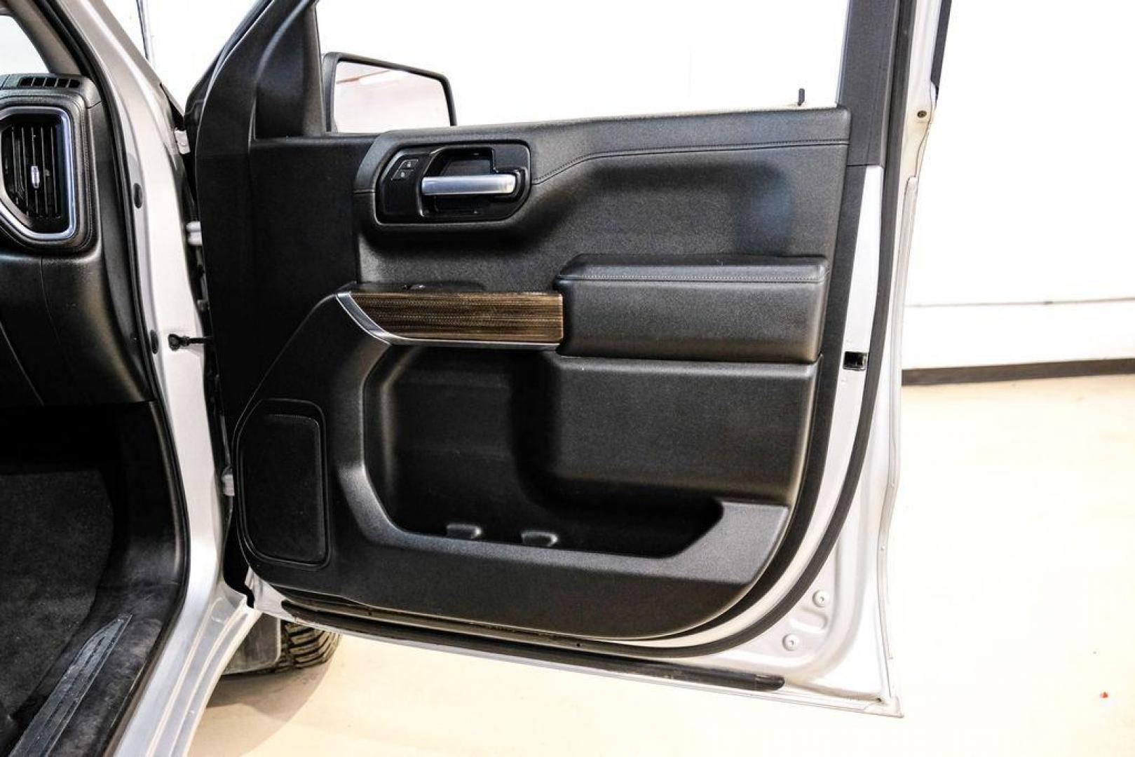 2020 Silver Ice Metallic /Jet Black Chevrolet Silverado 1500 LT (1GCRYDED0LZ) with an EcoTec3 5.3L V8 engine, Automatic transmission, located at 15300 Midway Rd., Addison, TX, 75001, (972) 702-0011, 32.958321, -96.838074 - Photo#38