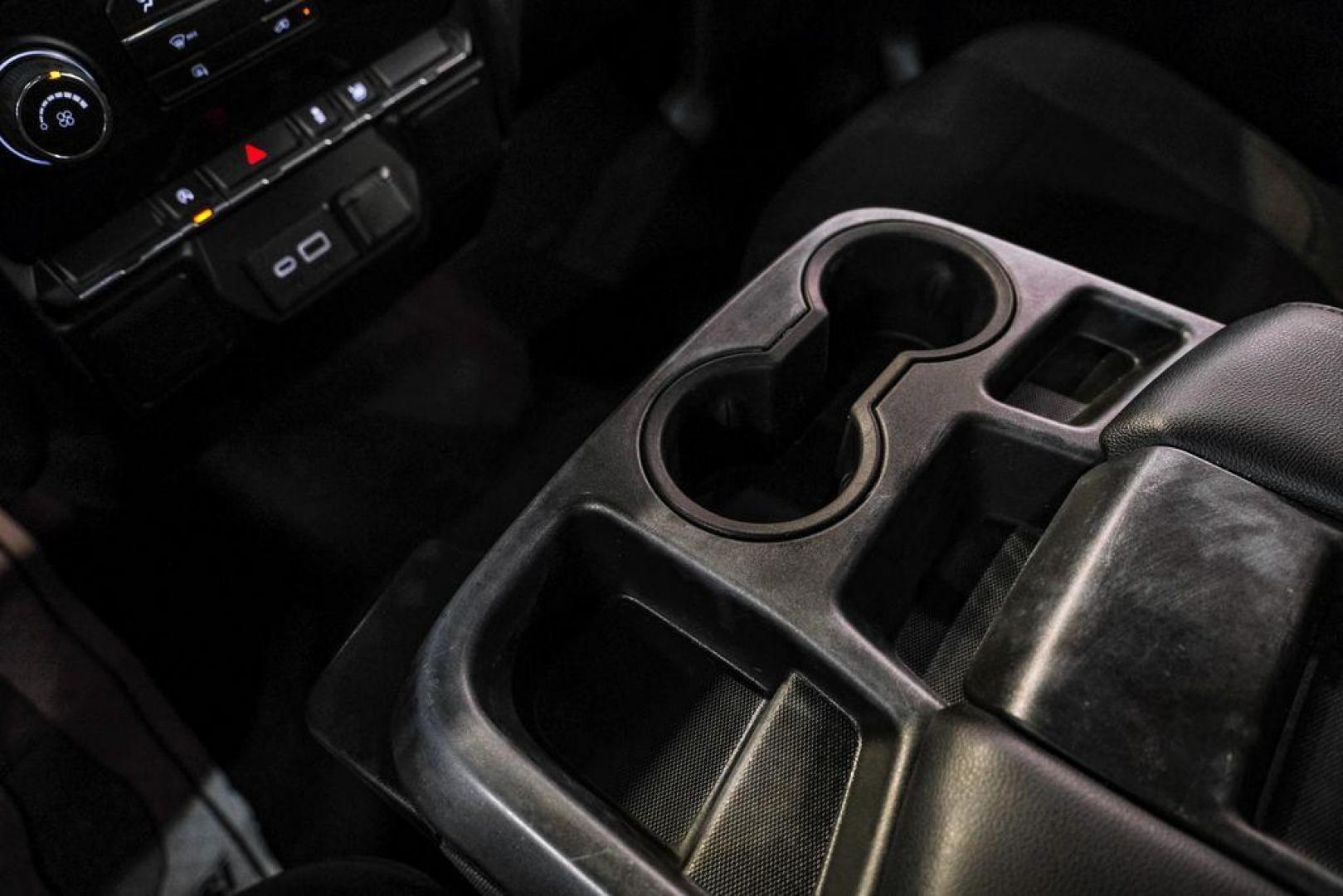 2020 Silver Ice Metallic /Jet Black Chevrolet Silverado 1500 LT (1GCRYDED0LZ) with an EcoTec3 5.3L V8 engine, Automatic transmission, located at 15300 Midway Rd., Addison, TX, 75001, (972) 702-0011, 32.958321, -96.838074- Photo#25
