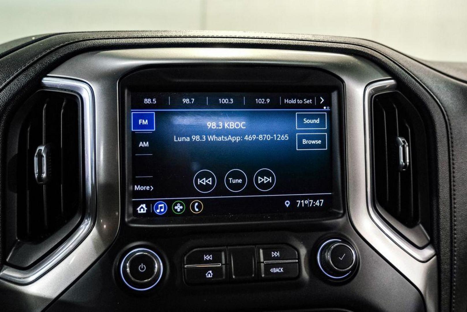 2020 Silver Ice Metallic /Jet Black Chevrolet Silverado 1500 LT (1GCRYDED0LZ) with an EcoTec3 5.3L V8 engine, Automatic transmission, located at 15300 Midway Rd., Addison, TX, 75001, (972) 702-0011, 32.958321, -96.838074- Photo#28