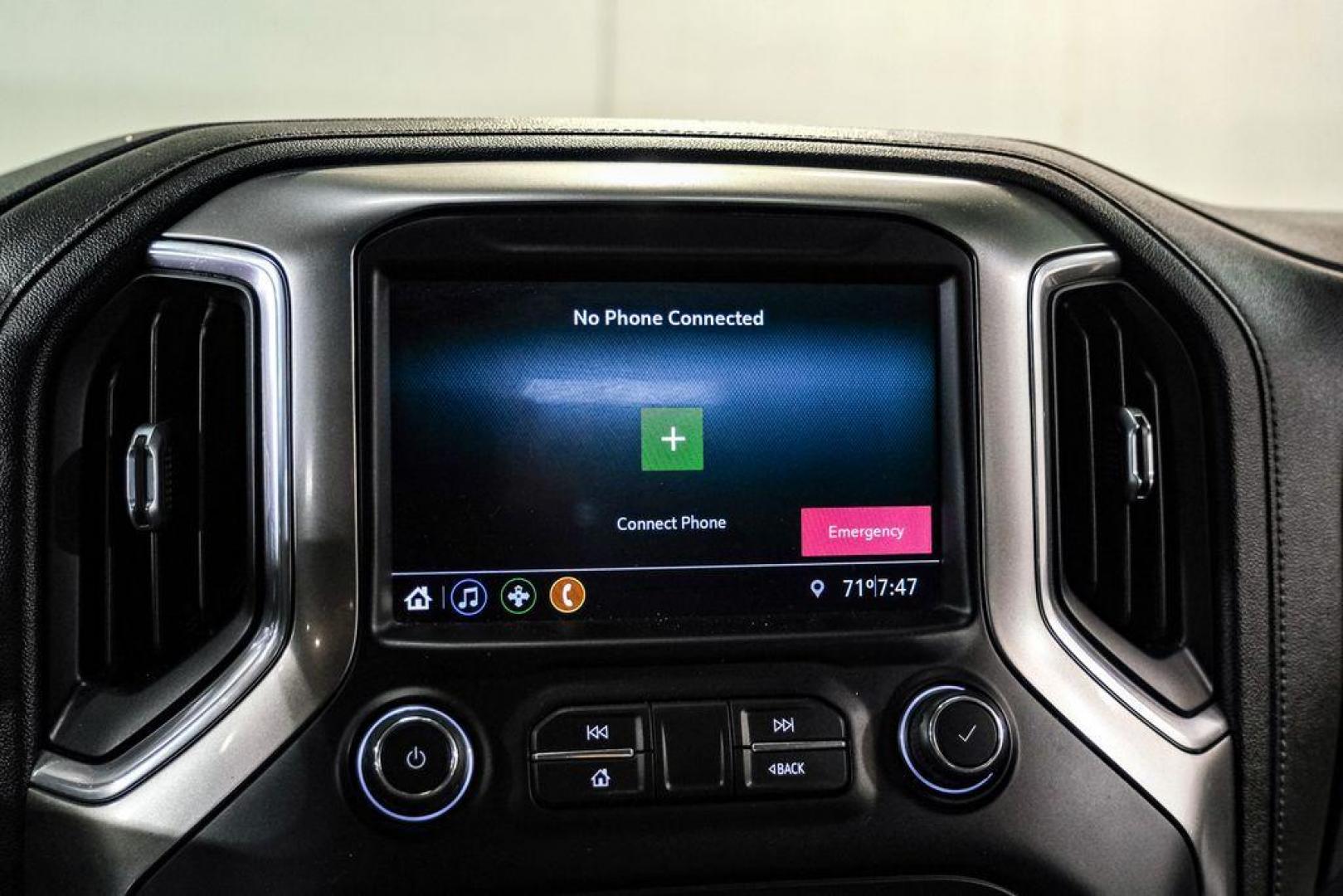 2020 Silver Ice Metallic /Jet Black Chevrolet Silverado 1500 LT (1GCRYDED0LZ) with an EcoTec3 5.3L V8 engine, Automatic transmission, located at 15300 Midway Rd., Addison, TX, 75001, (972) 702-0011, 32.958321, -96.838074- Photo#30
