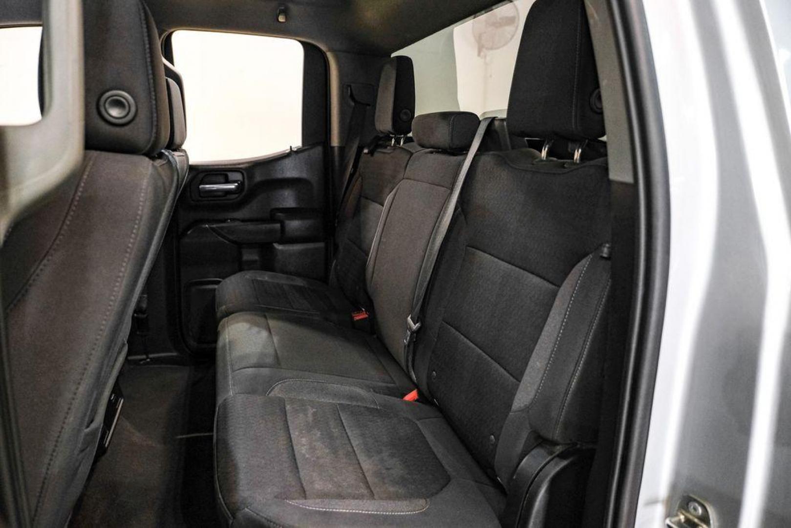 2020 Silver Ice Metallic /Jet Black Chevrolet Silverado 1500 LT (1GCRYDED0LZ) with an EcoTec3 5.3L V8 engine, Automatic transmission, located at 15300 Midway Rd., Addison, TX, 75001, (972) 702-0011, 32.958321, -96.838074- Photo#38