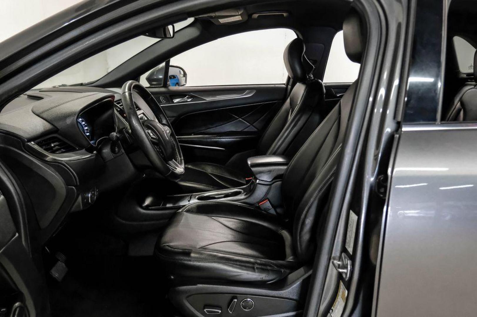 2019 Magnetic Gray Metallic /Ebony Lincoln MKC Standard (5LMCJ1C91KU) with an 2.0L I4 engine, Automatic transmission, located at 15300 Midway Rd., Addison, TX, 75001, (972) 702-0011, 32.958321, -96.838074 - Photo#3