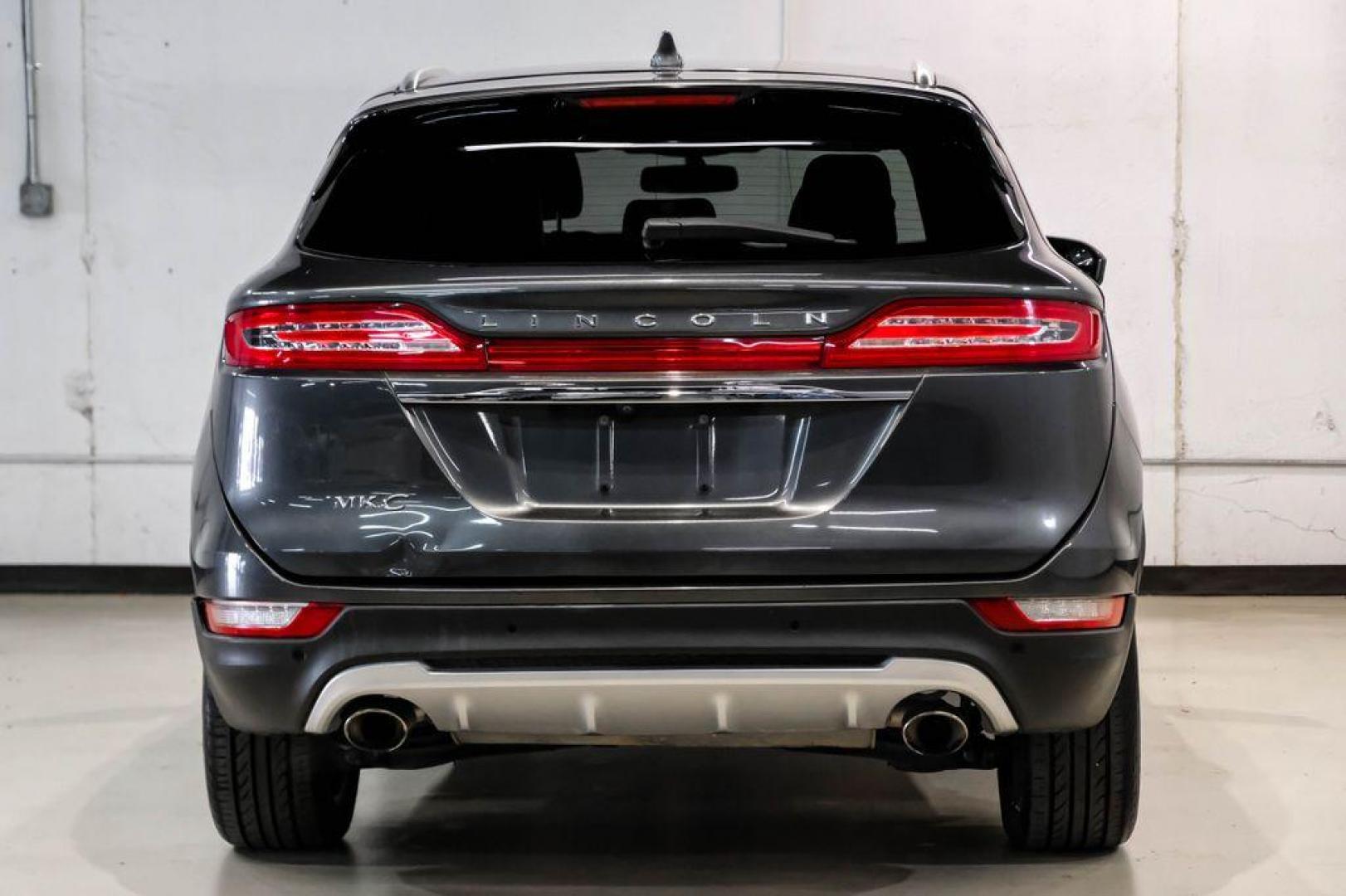 2019 Magnetic Gray Metallic /Ebony Lincoln MKC Standard (5LMCJ1C91KU) with an 2.0L I4 engine, Automatic transmission, located at 15300 Midway Rd., Addison, TX, 75001, (972) 702-0011, 32.958321, -96.838074 - Photo#8