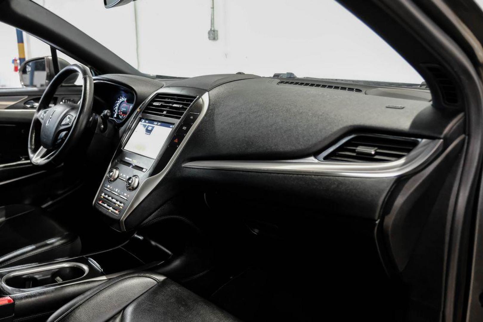 2019 Magnetic Gray Metallic /Ebony Lincoln MKC Standard (5LMCJ1C91KU) with an 2.0L I4 engine, Automatic transmission, located at 15300 Midway Rd., Addison, TX, 75001, (972) 702-0011, 32.958321, -96.838074 - Photo#13