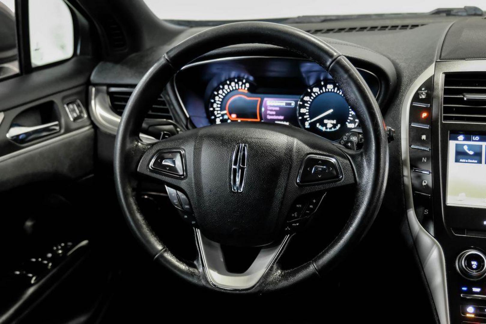 2019 Magnetic Gray Metallic /Ebony Lincoln MKC Standard (5LMCJ1C91KU) with an 2.0L I4 engine, Automatic transmission, located at 15300 Midway Rd., Addison, TX, 75001, (972) 702-0011, 32.958321, -96.838074 - Photo#16