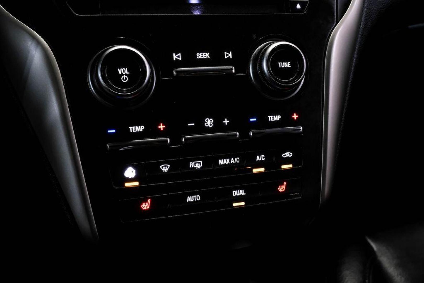 2019 Magnetic Gray Metallic /Ebony Lincoln MKC Standard (5LMCJ1C91KU) with an 2.0L I4 engine, Automatic transmission, located at 15300 Midway Rd., Addison, TX, 75001, (972) 702-0011, 32.958321, -96.838074 - Photo#25