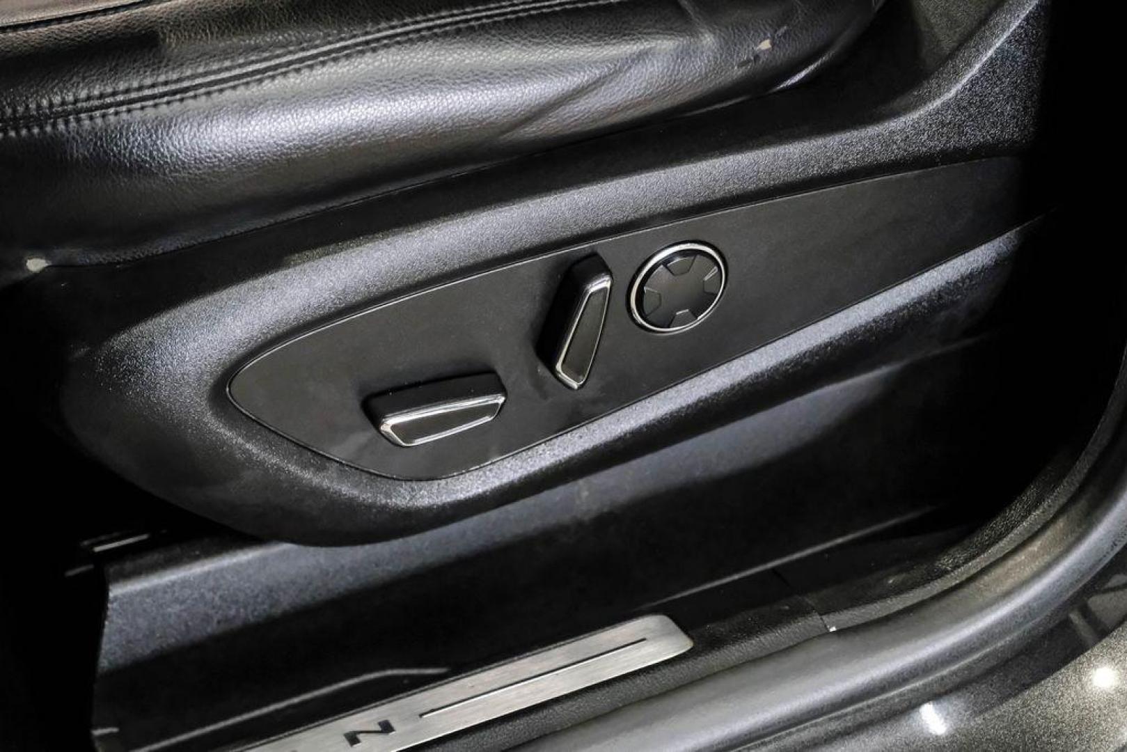 2019 Magnetic Gray Metallic /Ebony Lincoln MKC Standard (5LMCJ1C91KU) with an 2.0L I4 engine, Automatic transmission, located at 15300 Midway Rd., Addison, TX, 75001, (972) 702-0011, 32.958321, -96.838074 - Photo#31