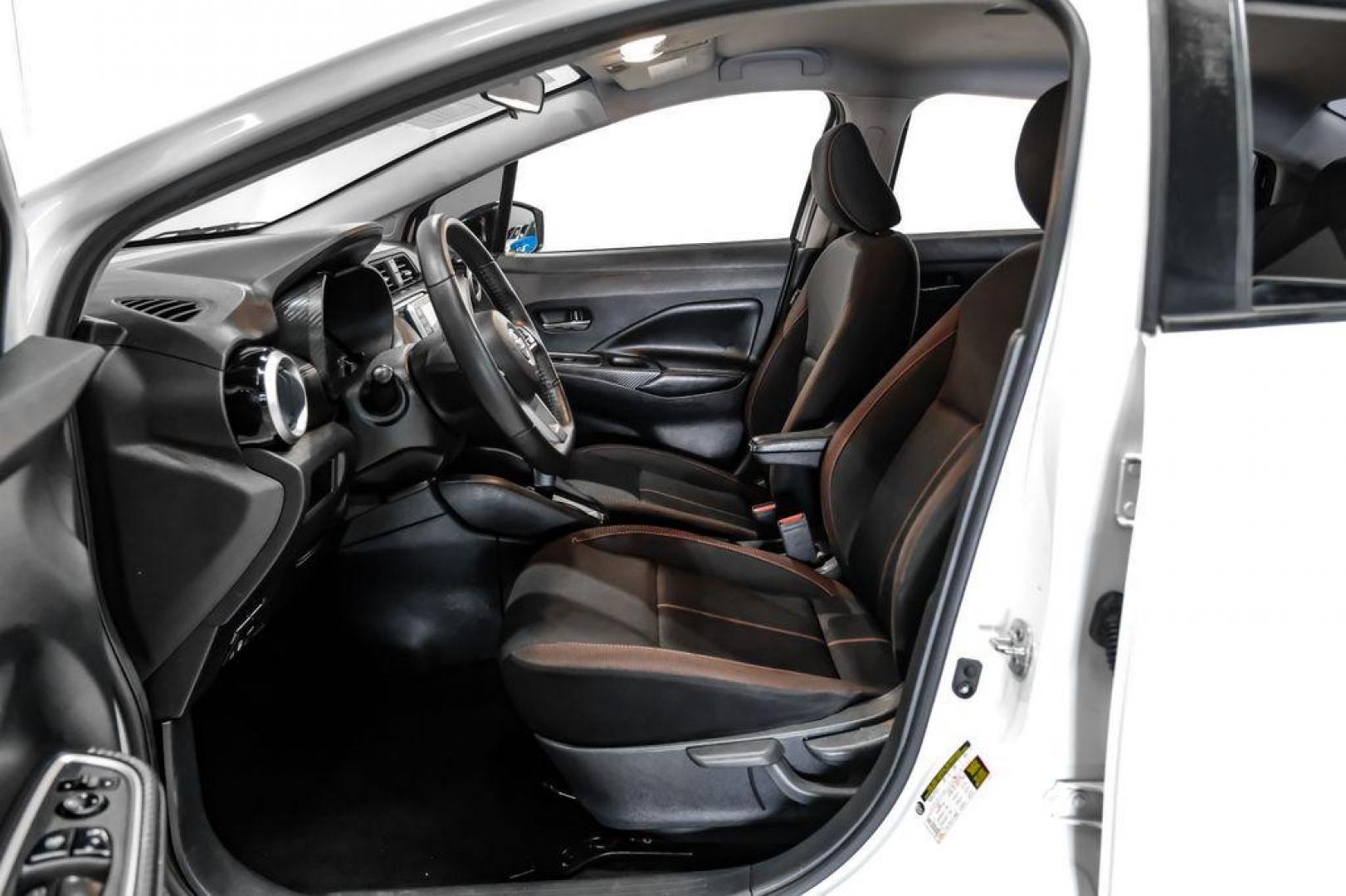 2020 Aspen White /Sport Interior Nissan Versa 1.6 SR (3N1CN8FV3LL) with an 1.6L 4-Cylinder DOHC 16V engine, CVT transmission, located at 15300 Midway Rd., Addison, TX, 75001, (972) 702-0011, 32.958321, -96.838074 - Photo#3