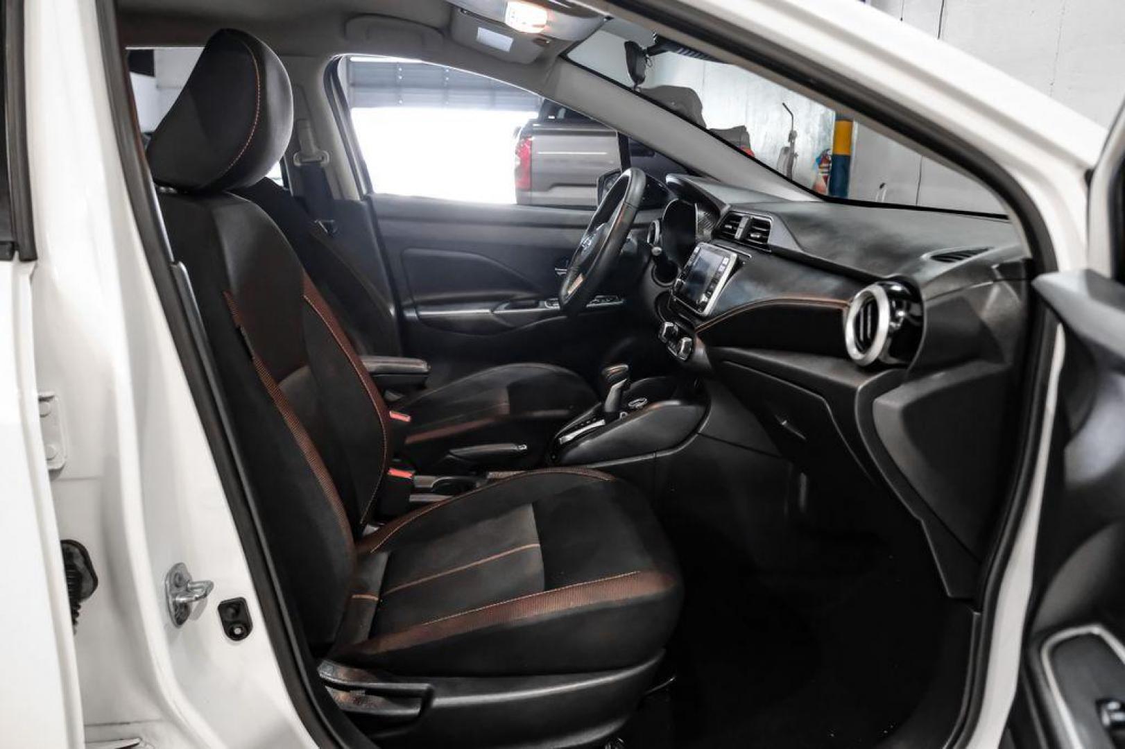 2020 Aspen White /Sport Interior Nissan Versa 1.6 SR (3N1CN8FV3LL) with an 1.6L 4-Cylinder DOHC 16V engine, CVT transmission, located at 15300 Midway Rd., Addison, TX, 75001, (972) 702-0011, 32.958321, -96.838074 - Photo#29