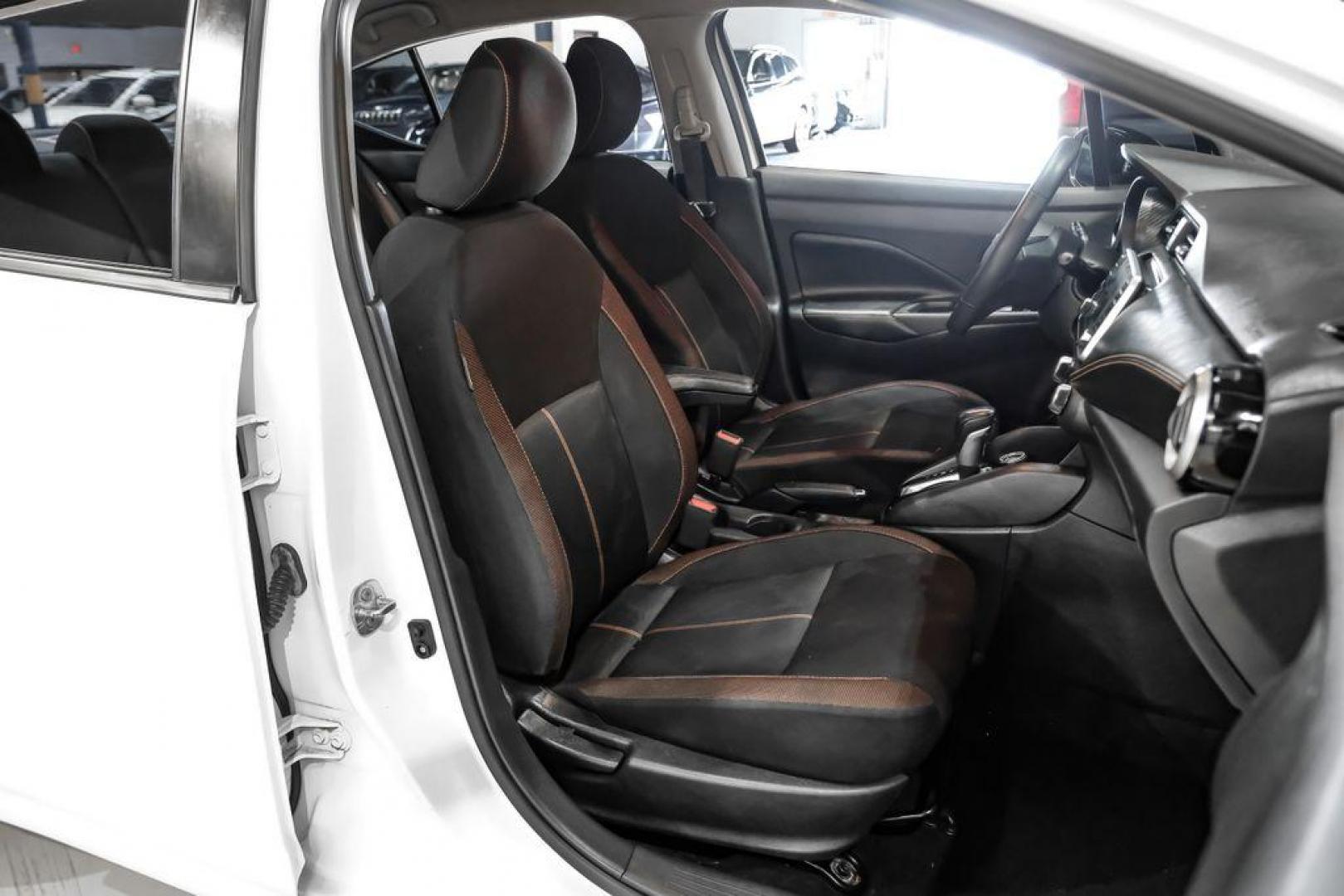 2020 Aspen White /Sport Interior Nissan Versa 1.6 SR (3N1CN8FV3LL) with an 1.6L 4-Cylinder DOHC 16V engine, CVT transmission, located at 15300 Midway Rd., Addison, TX, 75001, (972) 702-0011, 32.958321, -96.838074 - Photo#30