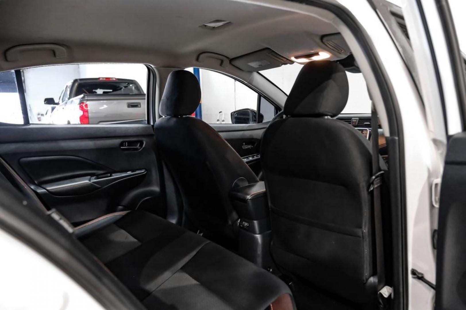 2020 Aspen White /Sport Interior Nissan Versa 1.6 SR (3N1CN8FV3LL) with an 1.6L 4-Cylinder DOHC 16V engine, CVT transmission, located at 15300 Midway Rd., Addison, TX, 75001, (972) 702-0011, 32.958321, -96.838074 - Photo#33