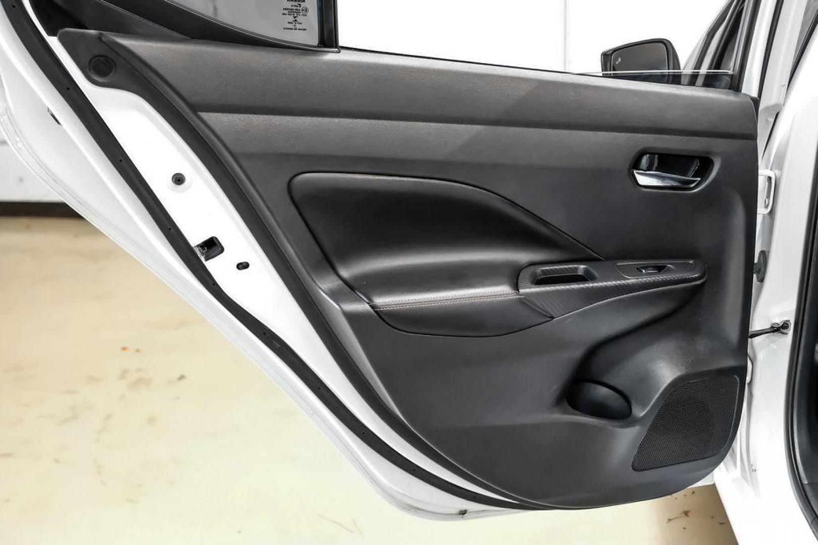 2020 Aspen White /Sport Interior Nissan Versa 1.6 SR (3N1CN8FV3LL) with an 1.6L 4-Cylinder DOHC 16V engine, CVT transmission, located at 15300 Midway Rd., Addison, TX, 75001, (972) 702-0011, 32.958321, -96.838074 - Photo#42