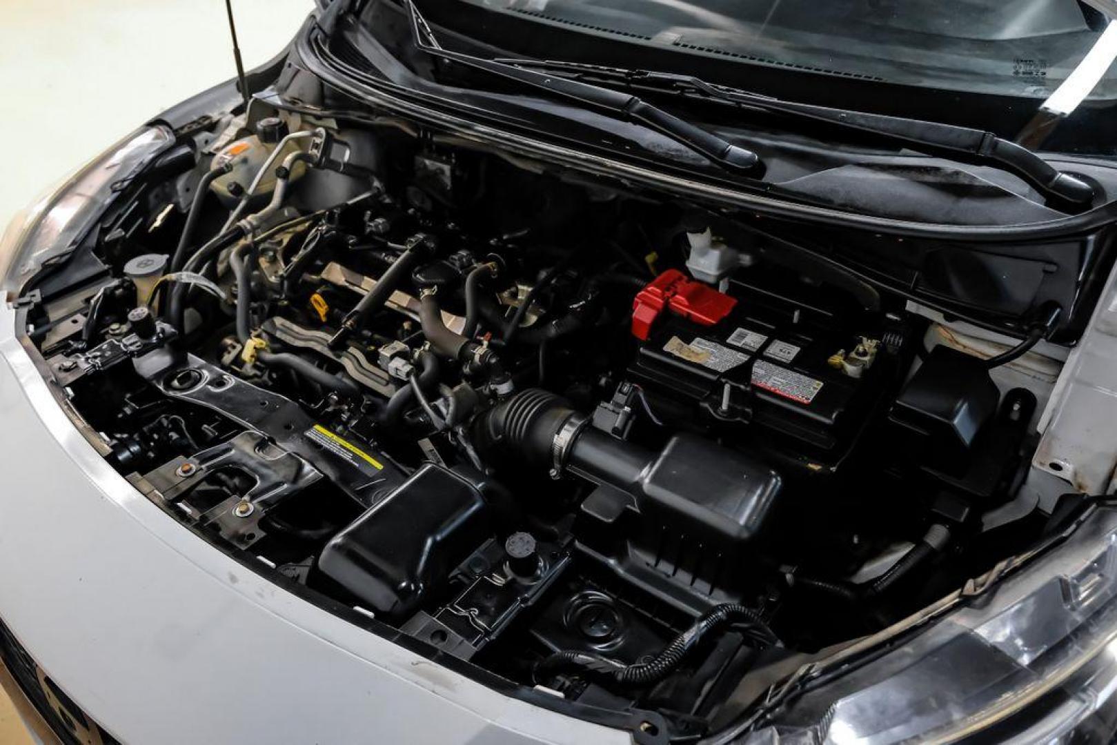 2020 Aspen White /Sport Interior Nissan Versa 1.6 SR (3N1CN8FV3LL) with an 1.6L 4-Cylinder DOHC 16V engine, CVT transmission, located at 15300 Midway Rd., Addison, TX, 75001, (972) 702-0011, 32.958321, -96.838074 - Photo#48