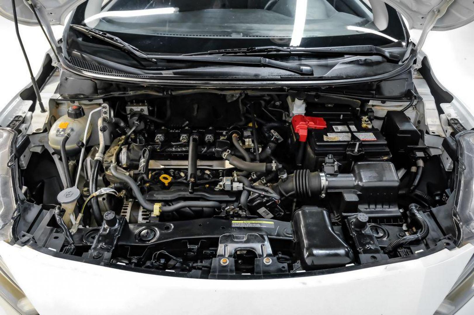2020 Aspen White /Sport Interior Nissan Versa 1.6 SR (3N1CN8FV3LL) with an 1.6L 4-Cylinder DOHC 16V engine, CVT transmission, located at 15300 Midway Rd., Addison, TX, 75001, (972) 702-0011, 32.958321, -96.838074 - Photo#49