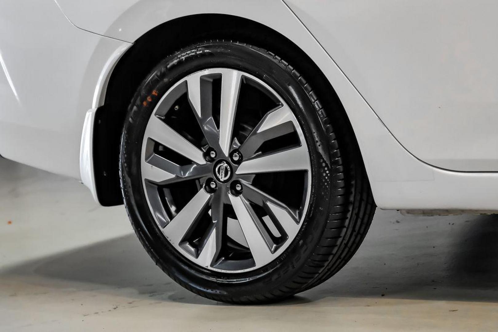 2020 Aspen White /Sport Interior Nissan Versa 1.6 SR (3N1CN8FV3LL) with an 1.6L 4-Cylinder DOHC 16V engine, CVT transmission, located at 15300 Midway Rd., Addison, TX, 75001, (972) 702-0011, 32.958321, -96.838074 - Photo#52