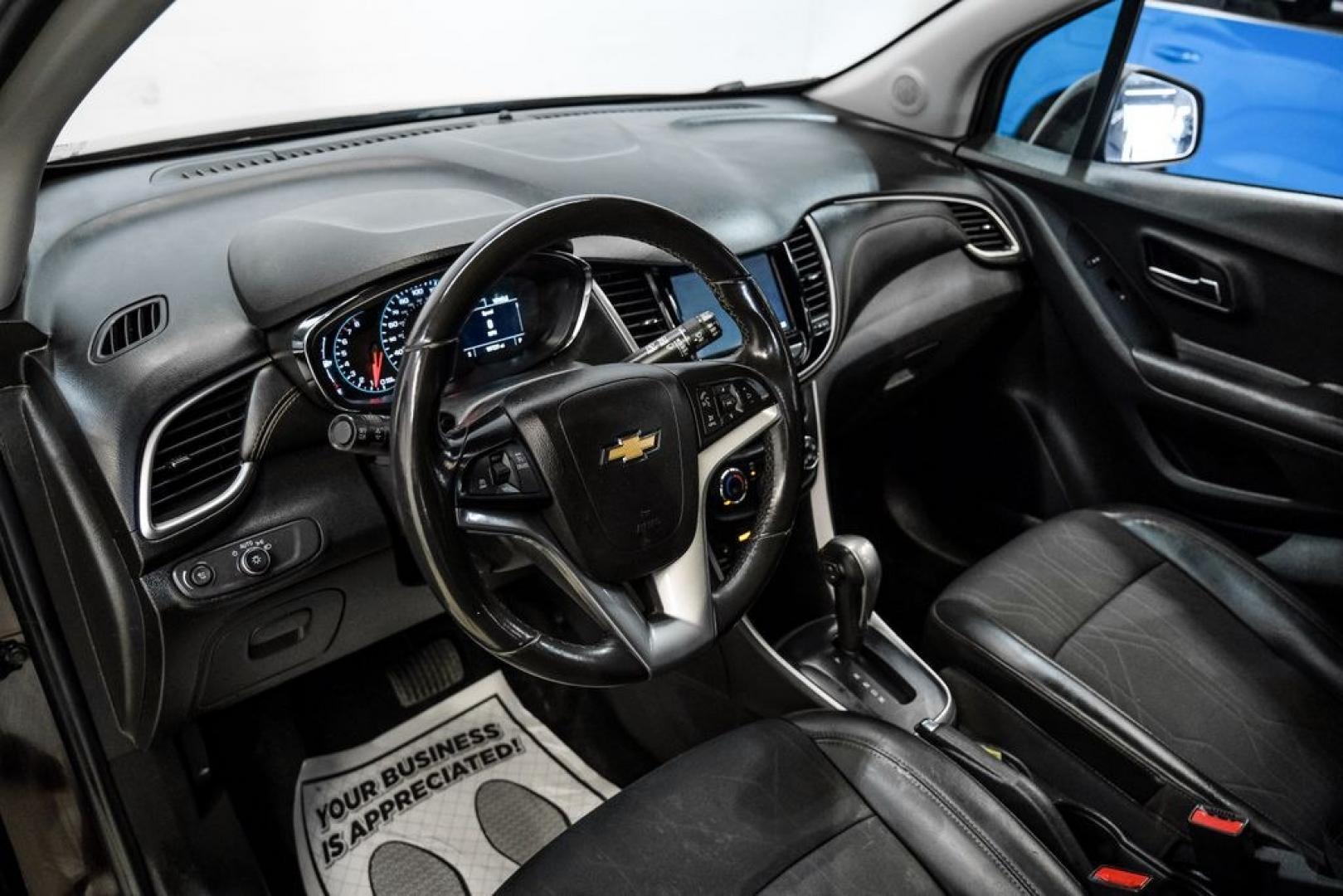 2022 Black Cherry Metallic /Jet Black Chevrolet Trax LT (KL7CJPSM4NB) with an Turbo 1.4L VVT DOHC 4-Cylinder DI SIDI engine, Automatic transmission, located at 15300 Midway Rd., Addison, TX, 75001, (972) 702-0011, 32.958321, -96.838074 - Photo#2