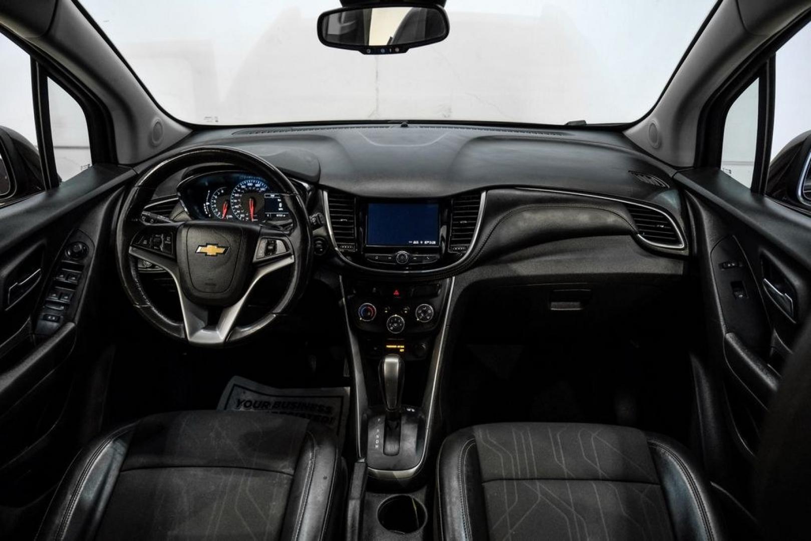 2022 Black Cherry Metallic /Jet Black Chevrolet Trax LT (KL7CJPSM4NB) with an Turbo 1.4L VVT DOHC 4-Cylinder DI SIDI engine, Automatic transmission, located at 15300 Midway Rd., Addison, TX, 75001, (972) 702-0011, 32.958321, -96.838074 - Photo#18