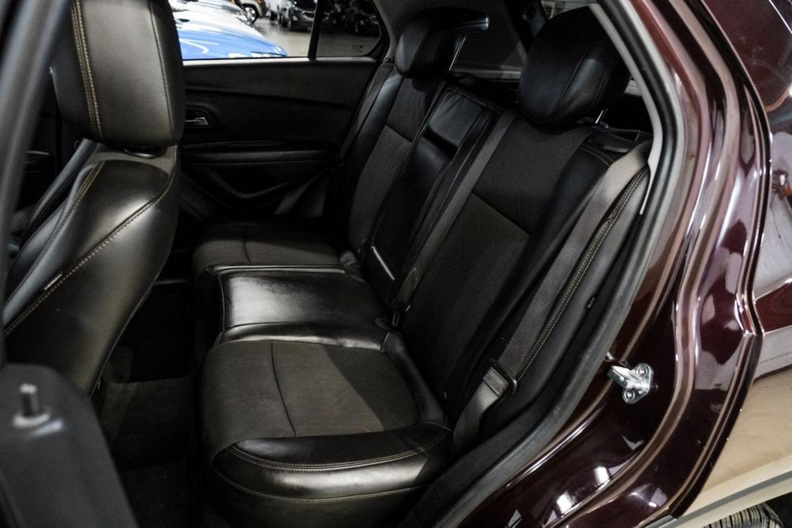 2022 Black Cherry Metallic /Jet Black Chevrolet Trax LT (KL7CJPSM4NB) with an Turbo 1.4L VVT DOHC 4-Cylinder DI SIDI engine, Automatic transmission, located at 15300 Midway Rd., Addison, TX, 75001, (972) 702-0011, 32.958321, -96.838074 - Photo#39