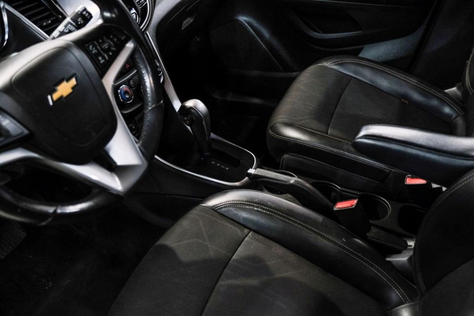 2022 Black Cherry Metallic /Jet Black Chevrolet Trax LT (KL7CJPSM4NB) with an Turbo 1.4L VVT DOHC 4-Cylinder DI SIDI engine, Automatic transmission, located at 15300 Midway Rd., Addison, TX, 75001, (972) 702-0011, 32.958321, -96.838074- Photo#21