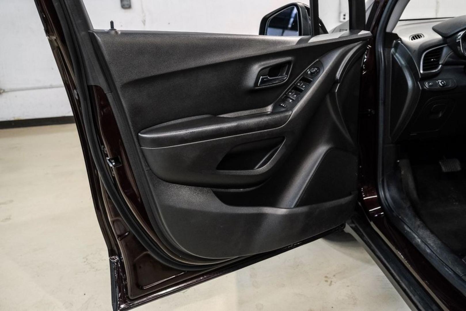 2022 Black Cherry Metallic /Jet Black Chevrolet Trax LT (KL7CJPSM4NB) with an Turbo 1.4L VVT DOHC 4-Cylinder DI SIDI engine, Automatic transmission, located at 15300 Midway Rd., Addison, TX, 75001, (972) 702-0011, 32.958321, -96.838074- Photo#34