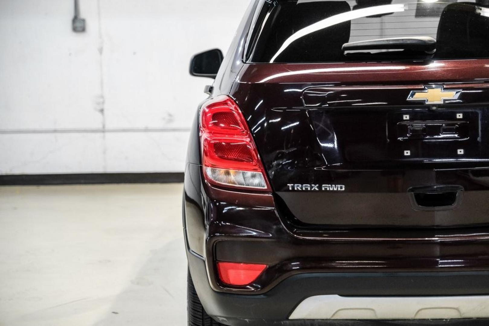 2022 Black Cherry Metallic /Jet Black Chevrolet Trax LT (KL7CJPSM4NB) with an Turbo 1.4L VVT DOHC 4-Cylinder DI SIDI engine, Automatic transmission, located at 15300 Midway Rd., Addison, TX, 75001, (972) 702-0011, 32.958321, -96.838074- Photo#40