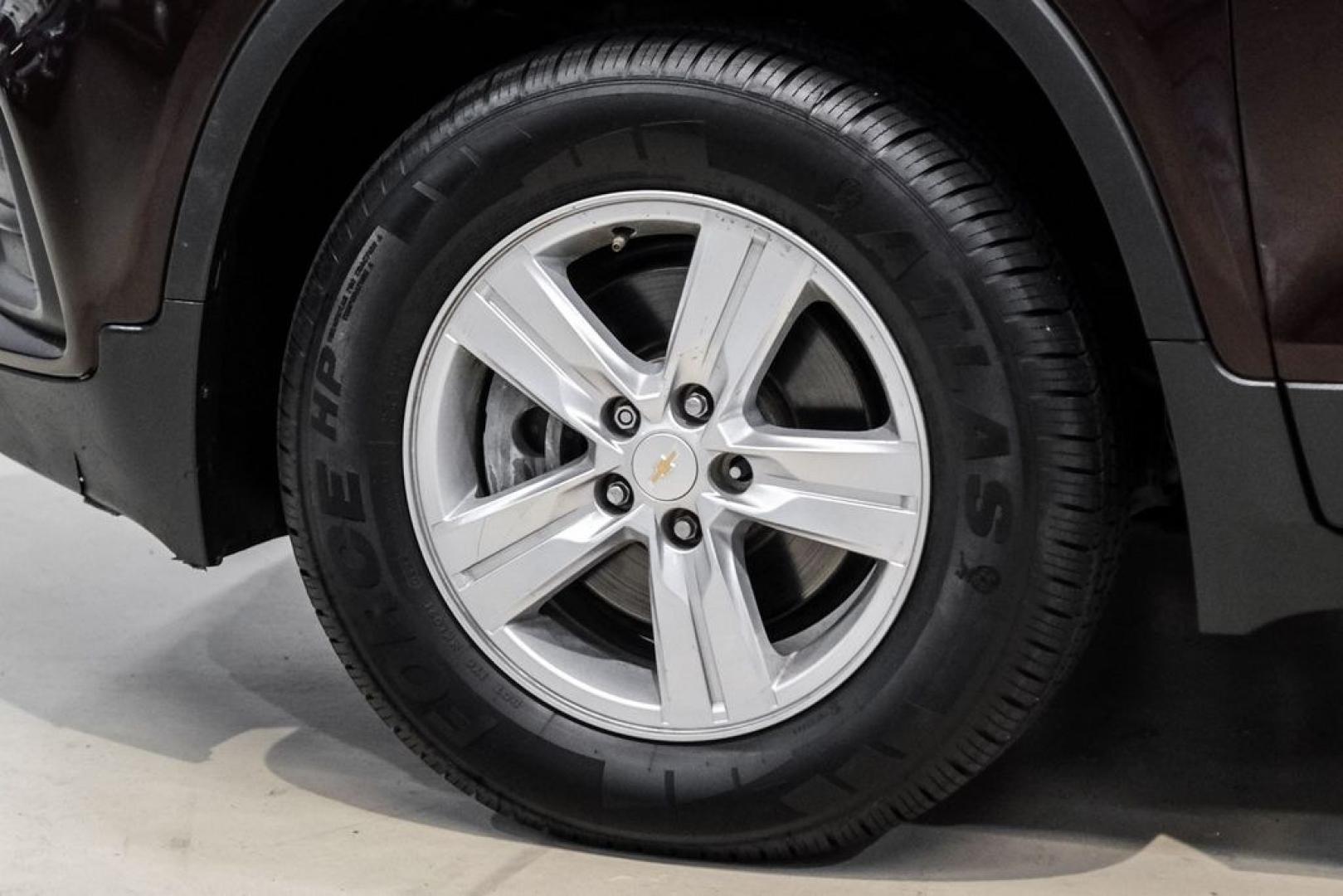 2022 Black Cherry Metallic /Jet Black Chevrolet Trax LT (KL7CJPSM4NB) with an Turbo 1.4L VVT DOHC 4-Cylinder DI SIDI engine, Automatic transmission, located at 15300 Midway Rd., Addison, TX, 75001, (972) 702-0011, 32.958321, -96.838074- Photo#46