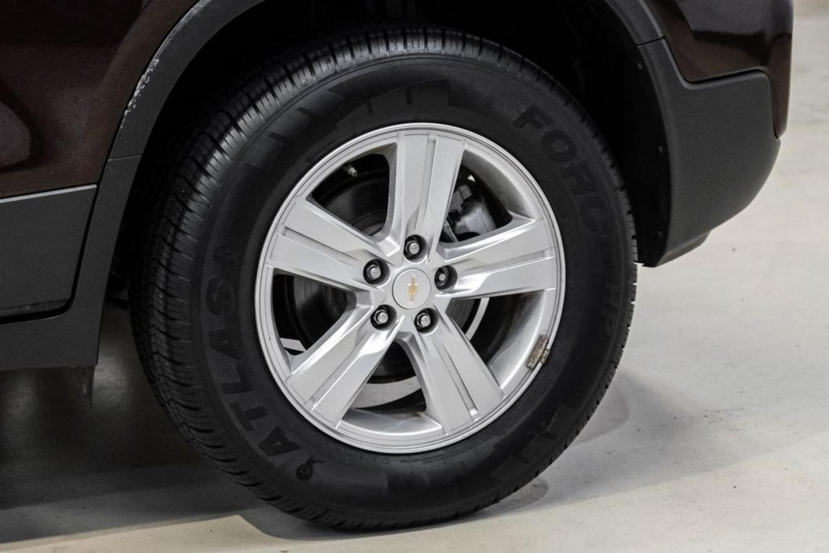 2022 Black Cherry Metallic /Jet Black Chevrolet Trax LT (KL7CJPSM4NB) with an Turbo 1.4L VVT DOHC 4-Cylinder DI SIDI engine, Automatic transmission, located at 15300 Midway Rd., Addison, TX, 75001, (972) 702-0011, 32.958321, -96.838074- Photo#47