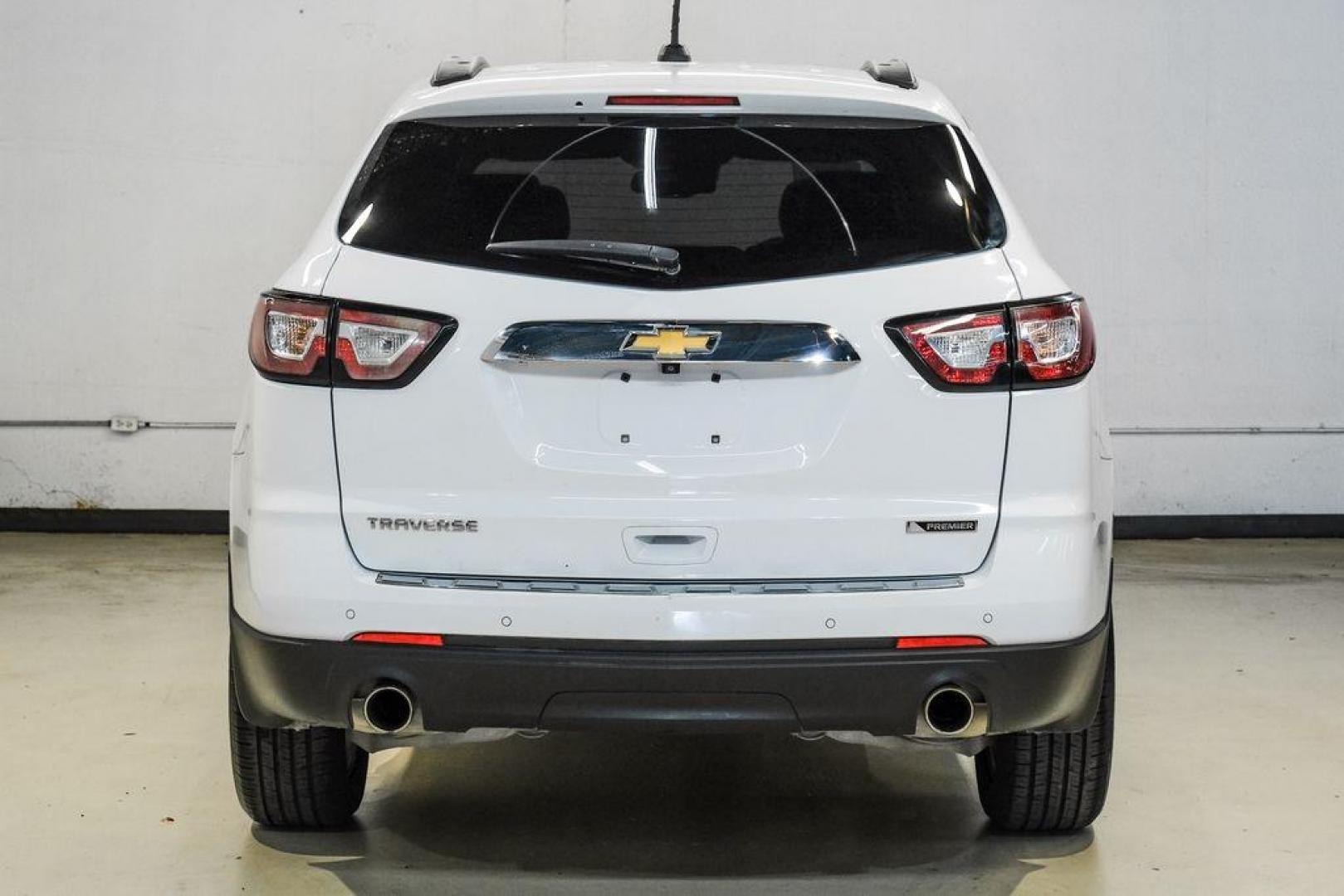 2017 Summit White /Dark Titanium/Light Titanium Chevrolet Traverse Premier (1GNKRJKD3HJ) with an 3.6L V6 SIDI engine, Automatic transmission, located at 15300 Midway Rd., Addison, TX, 75001, (972) 702-0011, 32.958321, -96.838074 - Photo#11