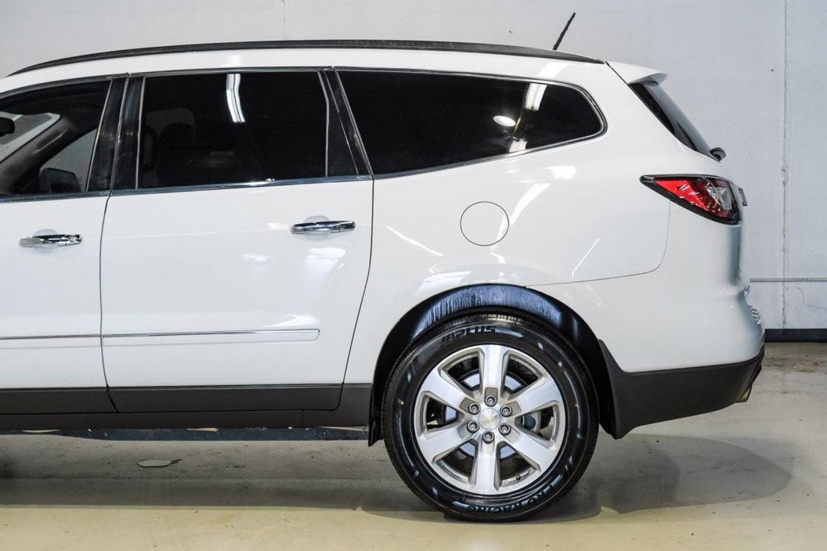 2017 Summit White /Dark Titanium/Light Titanium Chevrolet Traverse Premier (1GNKRJKD3HJ) with an 3.6L V6 SIDI engine, Automatic transmission, located at 15300 Midway Rd., Addison, TX, 75001, (972) 702-0011, 32.958321, -96.838074 - Photo#17