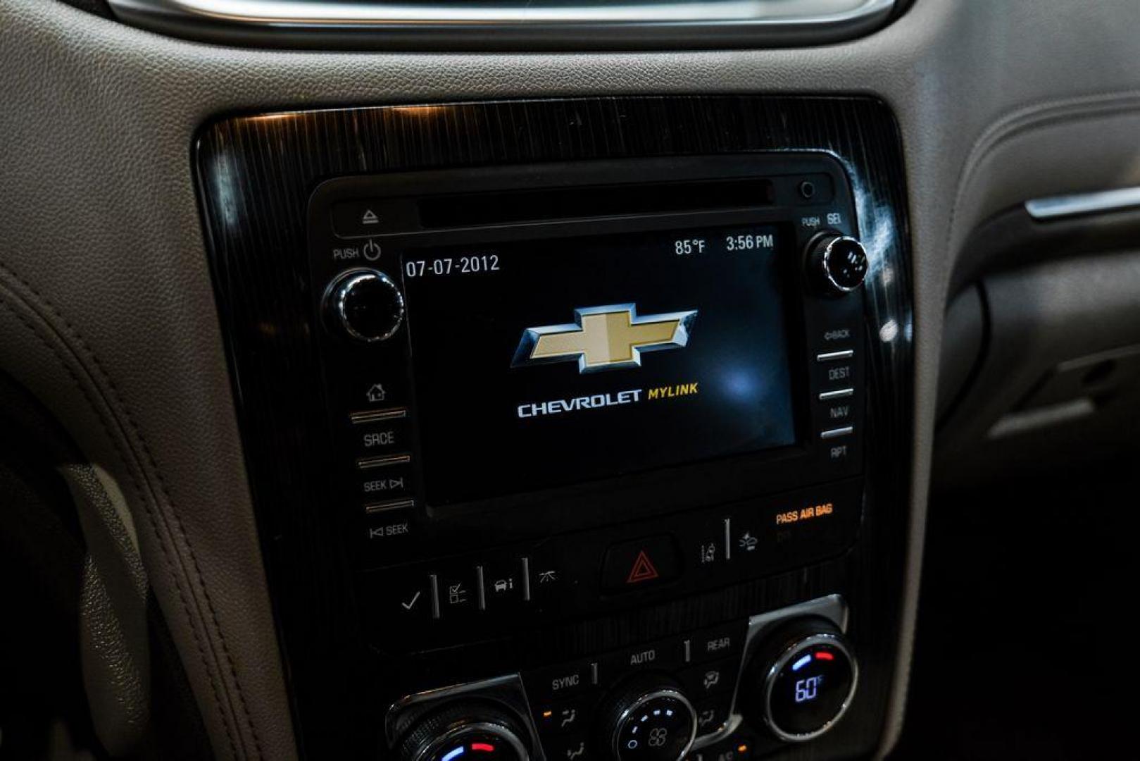 2017 Summit White /Dark Titanium/Light Titanium Chevrolet Traverse Premier (1GNKRJKD3HJ) with an 3.6L V6 SIDI engine, Automatic transmission, located at 15300 Midway Rd., Addison, TX, 75001, (972) 702-0011, 32.958321, -96.838074 - Photo#27