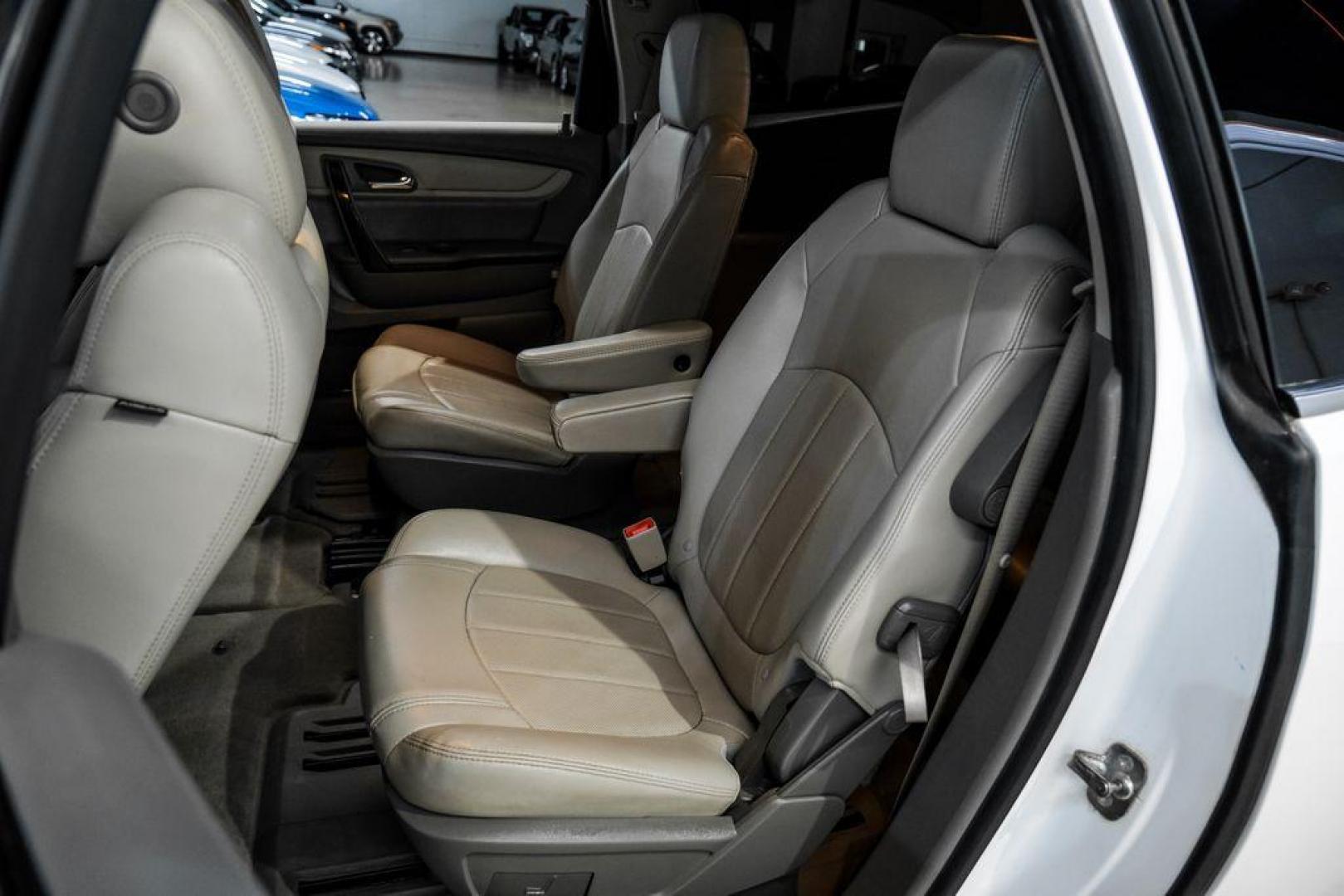 2017 Summit White /Dark Titanium/Light Titanium Chevrolet Traverse Premier (1GNKRJKD3HJ) with an 3.6L V6 SIDI engine, Automatic transmission, located at 15300 Midway Rd., Addison, TX, 75001, (972) 702-0011, 32.958321, -96.838074 - Photo#37