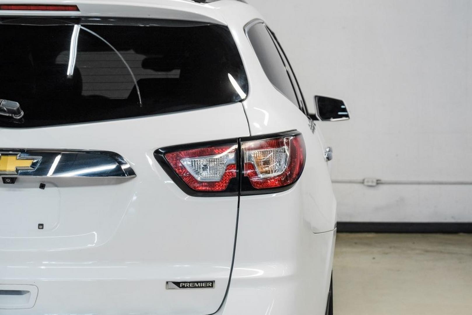 2017 Summit White /Dark Titanium/Light Titanium Chevrolet Traverse Premier (1GNKRJKD3HJ) with an 3.6L V6 SIDI engine, Automatic transmission, located at 15300 Midway Rd., Addison, TX, 75001, (972) 702-0011, 32.958321, -96.838074 - Photo#47