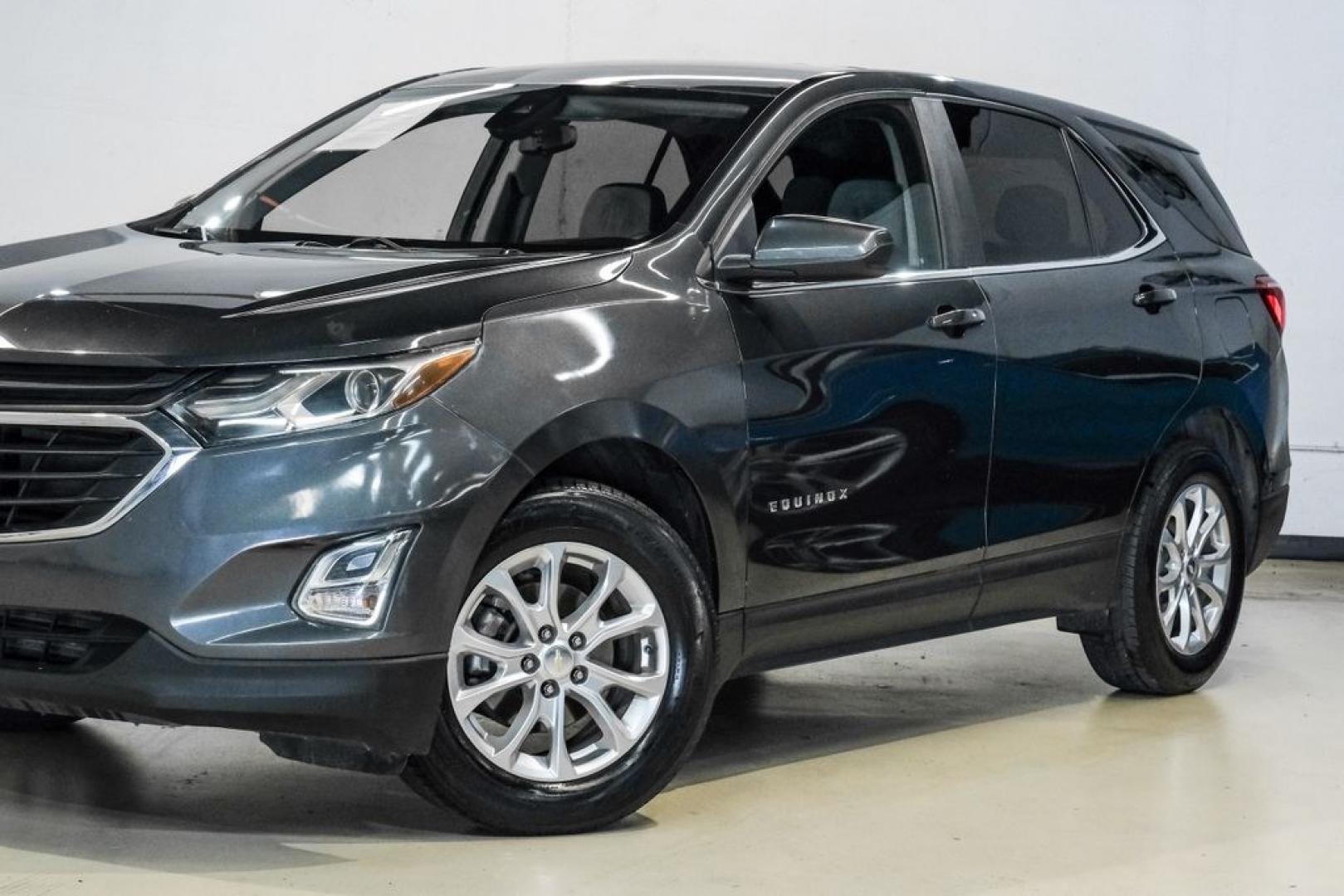 2021 Nightfall Gray Metallic /Medium Ash Gray Chevrolet Equinox LT (2GNAXTEV4M6) with an 1.5L DOHC engine, Automatic transmission, located at 15300 Midway Rd., Addison, TX, 75001, (972) 702-0011, 32.958321, -96.838074 - Photo#5