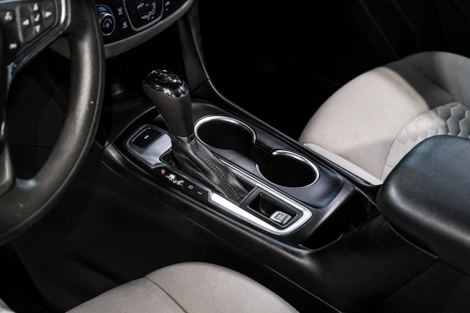 2021 Nightfall Gray Metallic /Medium Ash Gray Chevrolet Equinox LT (2GNAXTEV4M6) with an 1.5L DOHC engine, Automatic transmission, located at 15300 Midway Rd., Addison, TX, 75001, (972) 702-0011, 32.958321, -96.838074 - Photo#25
