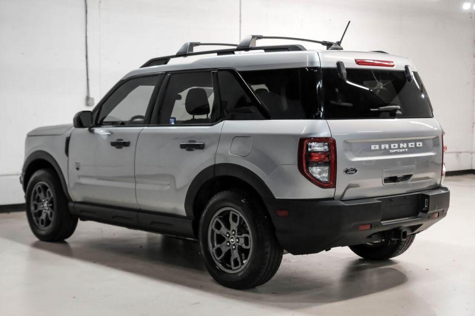 2022 Silver Metallic /Ebony Ford Bronco Sport Big Bend (3FMCR9B63NR) with an 1.5L EcoBoost engine, Automatic transmission, located at 15300 Midway Rd., Addison, TX, 75001, (972) 702-0011, 32.958321, -96.838074 - Photo#9