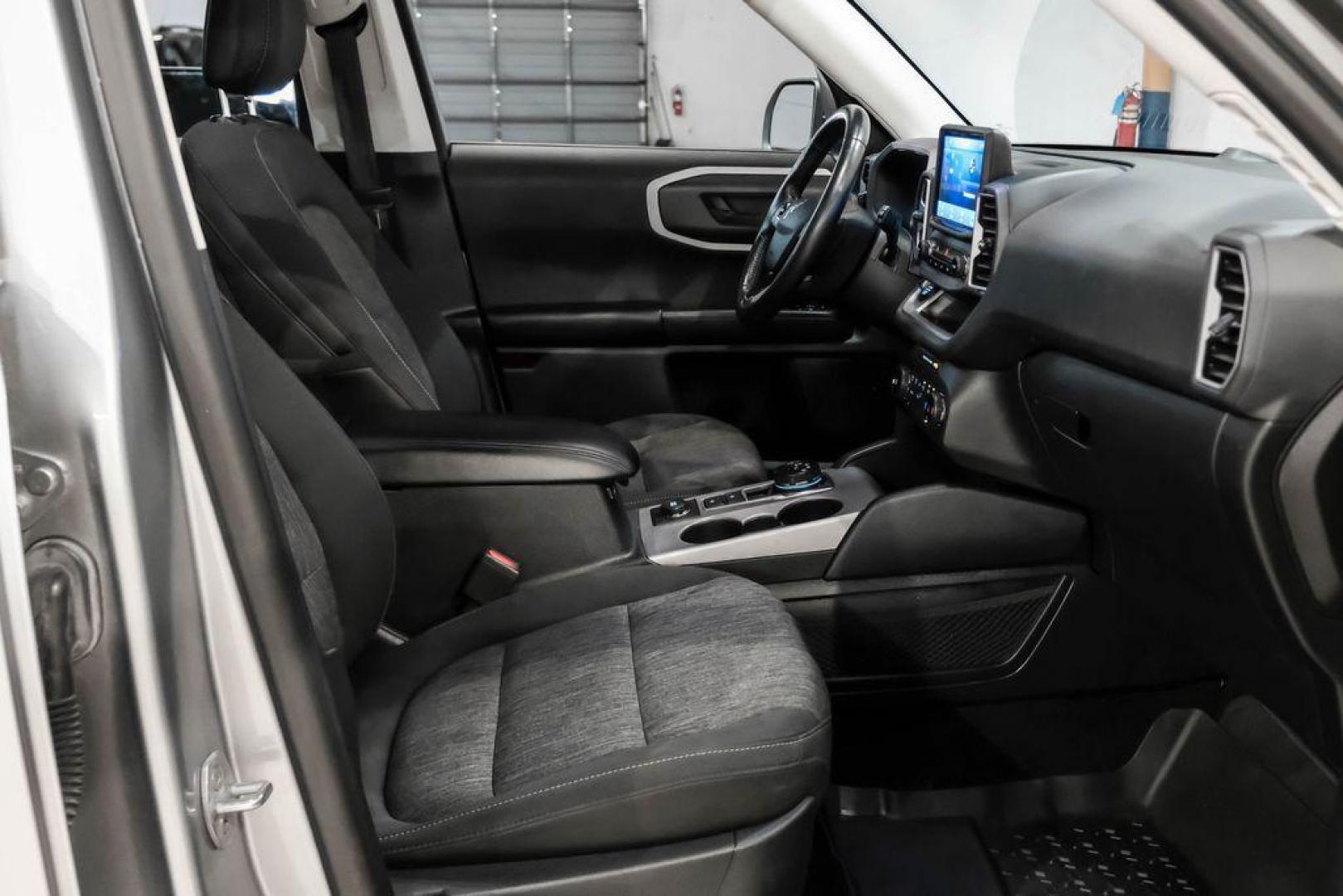 2022 Silver Metallic /Ebony Ford Bronco Sport Big Bend (3FMCR9B63NR) with an 1.5L EcoBoost engine, Automatic transmission, located at 15300 Midway Rd., Addison, TX, 75001, (972) 702-0011, 32.958321, -96.838074 - Photo#32